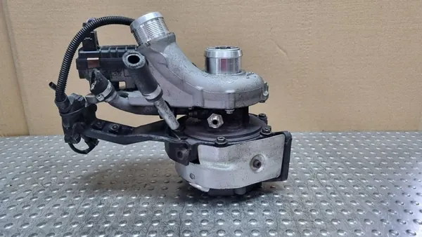 Turboaggregat Audi A8 D4 Q7 4L Cayenne S 4.2 V8 TDI OEM image 2