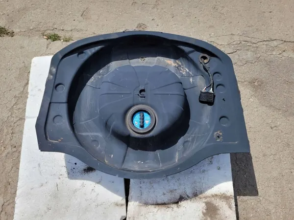 Mercedes AdBlue-tank OEM A2214709301 met Pomp image 2