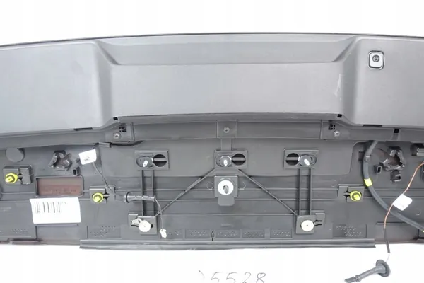 OEM 31488325 takaluukun spoileri Volvo V40 2017- image 8