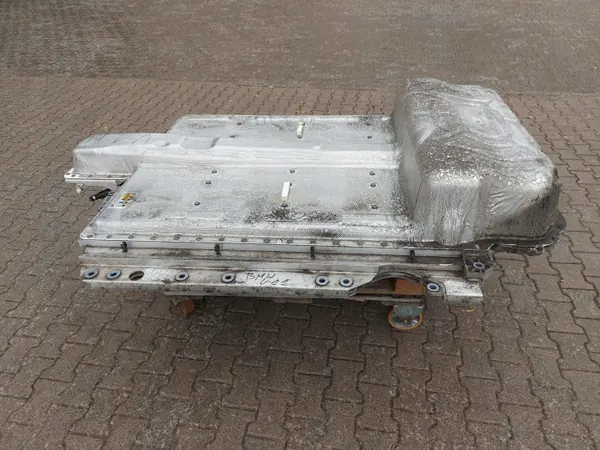 BMW OEM 8858090 Accu 66,45kWh voor iX1 X1 U11 image 2