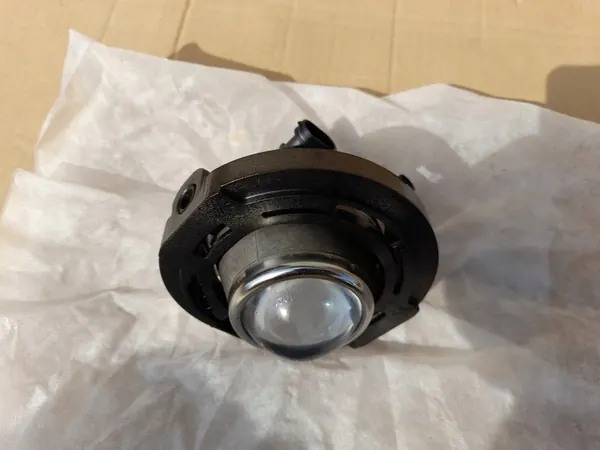 Farol de Neblina Mopar 5182021AB image 2