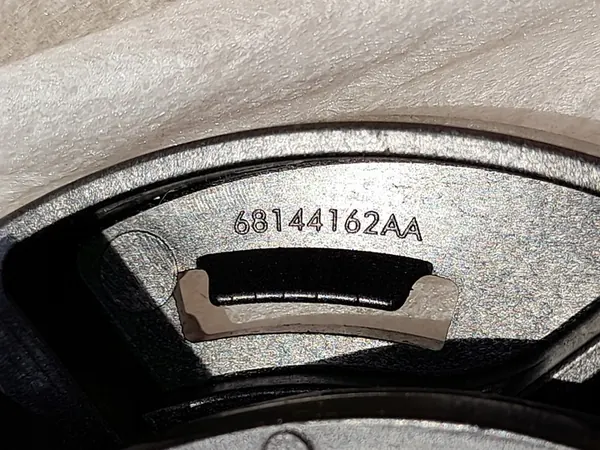 Farol de Neblina Mopar 5182021AB image 6