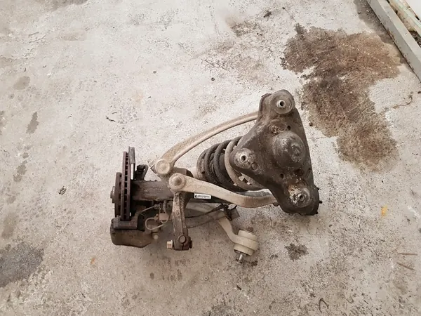 AUDI A6 C5 Sospensione Anteriore Lato Sinistro Snodo image 6