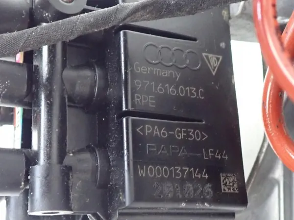 Compressor suspensão ar OEM 9J1616006D Porsche Taycan image 8
