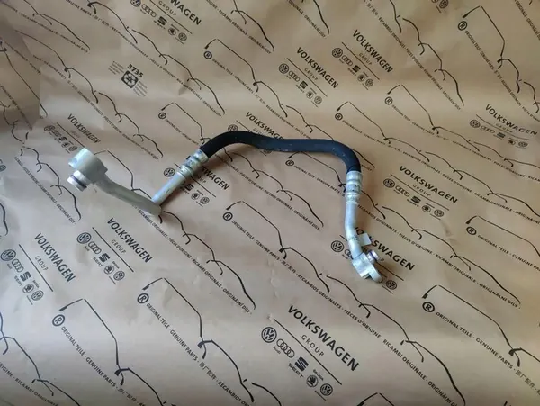 Audi OE 8R0260701A Air Conditioning Hose image 1