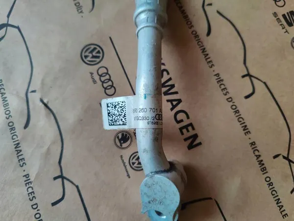 Audi OE 8R0260701A Air Conditioning Hose image 3