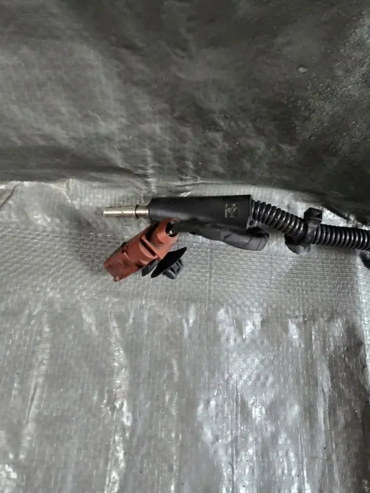 Audi A6 C7 AdBlue-rör OEM 4G0131984AM - Begagnad image 3