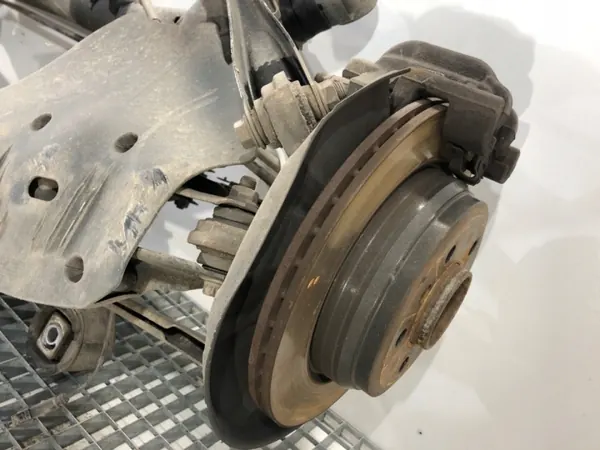 Poutre arrière OEM LORK-381-120517 pour BMW F34 image 6