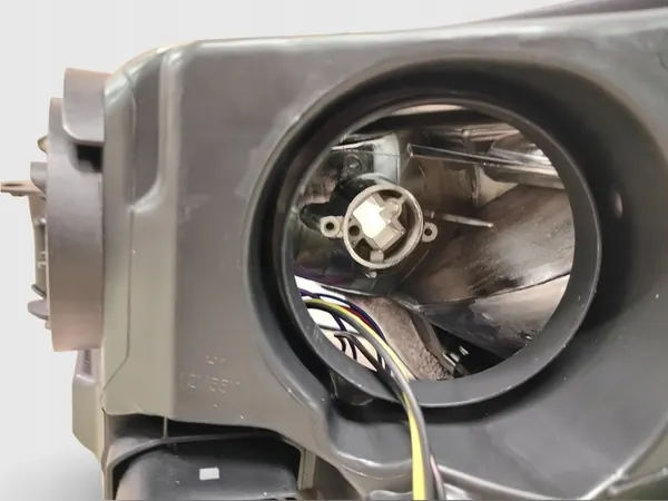 Faros delanteros derecho Ford Focus III 2011-2014 image 7