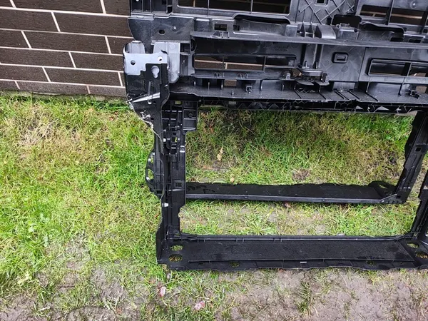 Reforço frontal VW Caddy V 2K7 Ford Tourneo Connect image 8