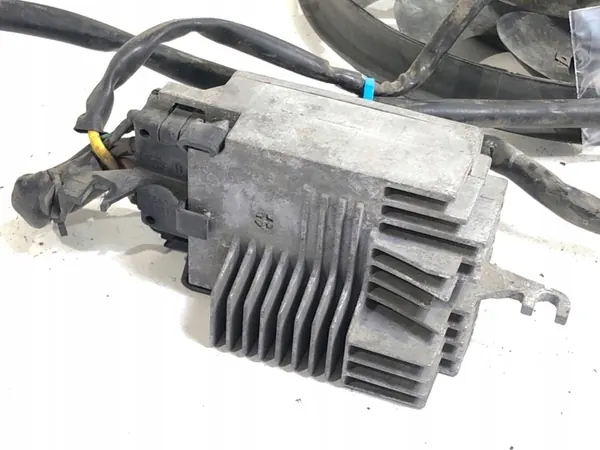 Ilmastointituuletin AUDI A4 B6 2.5 163HV 00-05 OEM image 4