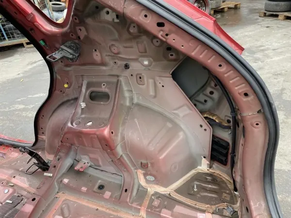 Para-lama traseiro direito Mazda CX-5 2017 OEM 278240 image 3