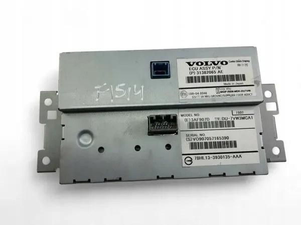 Volvo XC60 navigointinäyttö OEM P31382065AE 2015 image 4