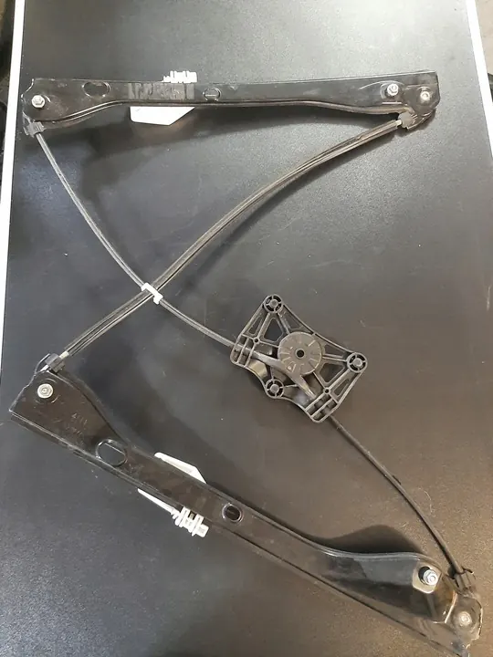 Elevador de vidro dianteiro esquerdo Fabia III image 2