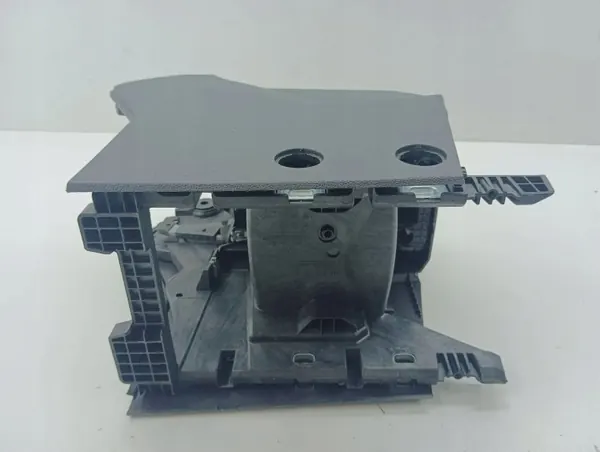 Bac de console centrale Volkswagen Tiguan 2021 OEM 5NA864207AMK image 5
