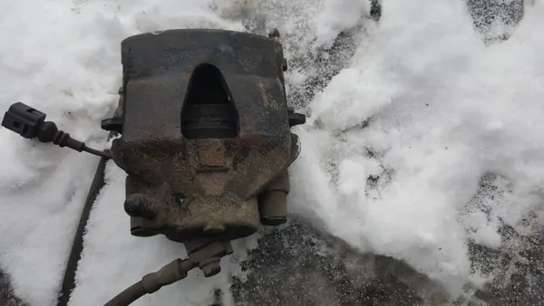 Bremszange links vorne OEM 1K0 8P0 1T0 gebraucht image 3