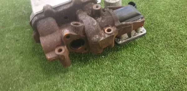 VW CRAFTER II EGR-JÄÄHDYTTIMI 04L131512BN image 5