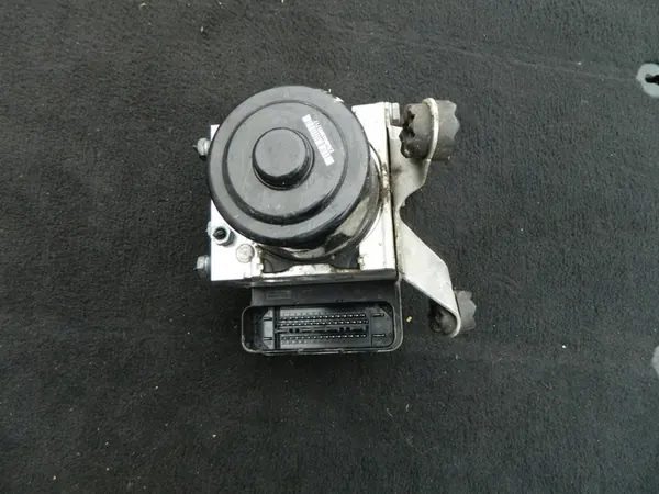 BMW X3 ABS Rempomp image 2