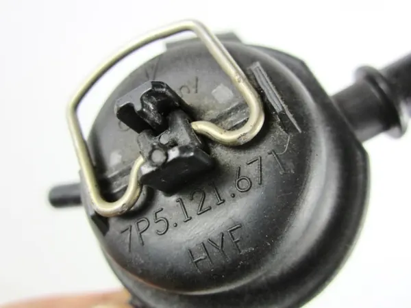 Ilmaventtiili OEM 7P5121671 FH-Cobra Porsche Cayenne image 3