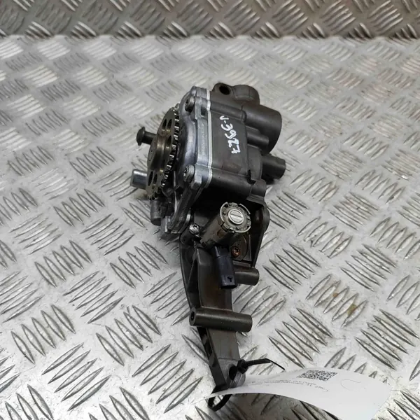 Bomba de óleo Mercedes-Benz OE A2761800701 - Usada image 2