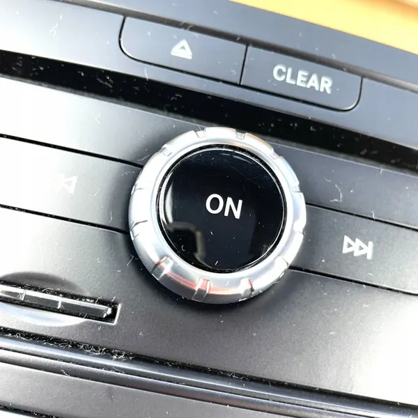 Radio Mercedes CD Navi OEM A2469002318 - Usado image 4