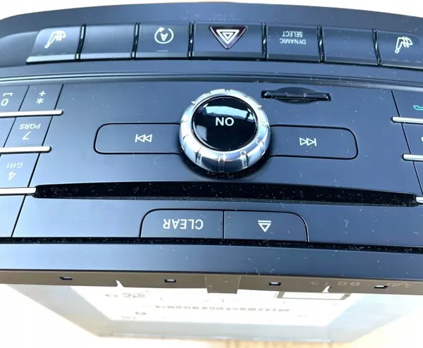 Radio Mercedes CD Navi OEM A2469002318 - Usado image 7