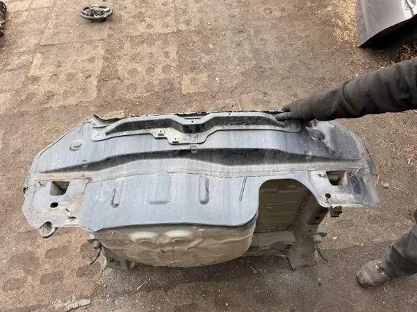 Ford Fiesta MK7 Taka-Polttoainesäiliö OEM NIEZNANY22221VA image 5