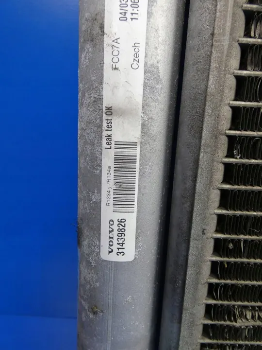 VOLVO XC90 II 2.0 T8 Ilmastointikondensaattori OEM 31439826 image 3