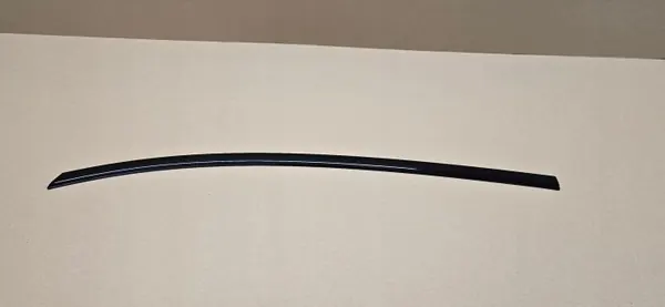 Audi OE Rechte Fensterleiste - Schwarz Glänzend Finish image 2