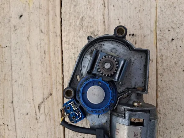 Soltaksmotor BMW E32 E34 image 3