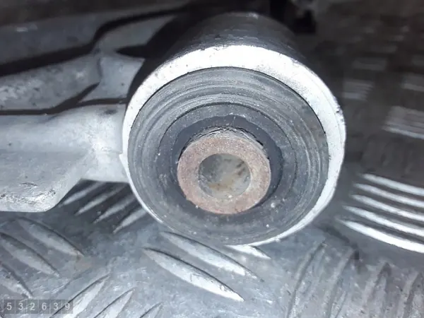 Bras de suspension Opel Astra 2015 2000 Diesel image 4