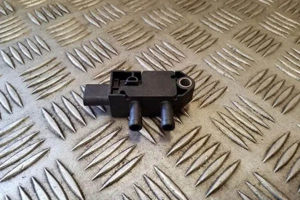 DPF trycksensor AUDI Q7 3.0L diesel 2016 OEM 059906051J image 2
