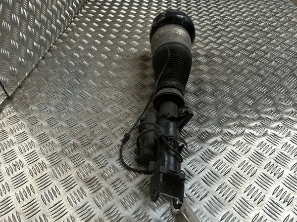 Mercedes-Benz S W222 Voor luchtveringpoot OEM A2224211494 image 5