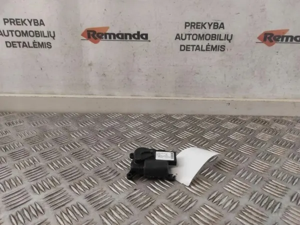 Válvula control calefacción OEM 5Q0907511D Audi A3 Cabrio image 2