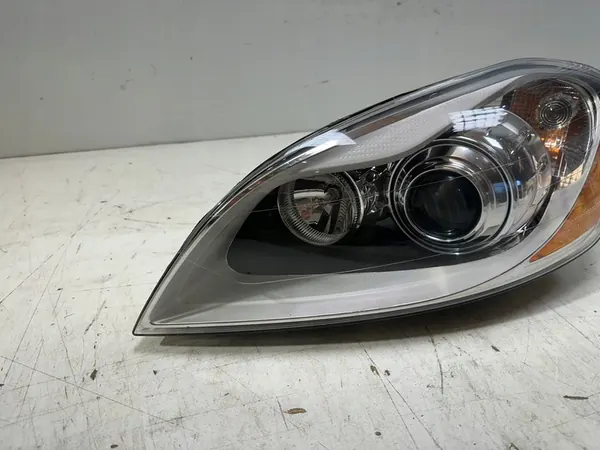 Vasen Etuvalo Volvo XC60 I Eurooppa 30763135TH image 2