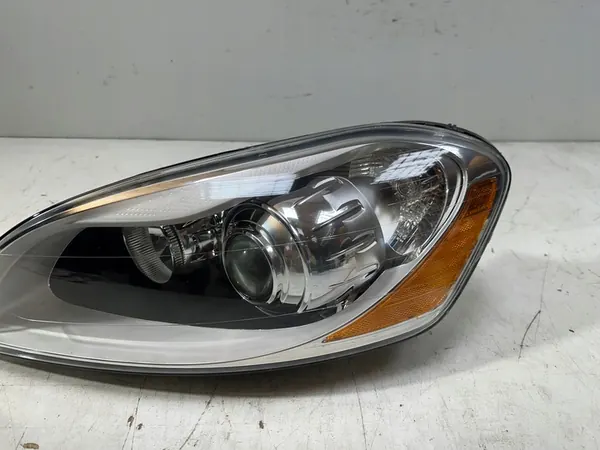 Vasen Etuvalo Volvo XC60 I Eurooppa 30763135TH image 4