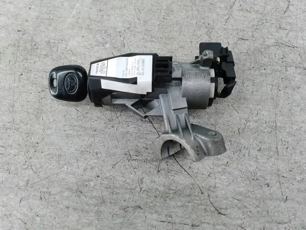 Startmotor Toyota Yaris I OEM 450200D01 Valeo 1.0 16V image 5