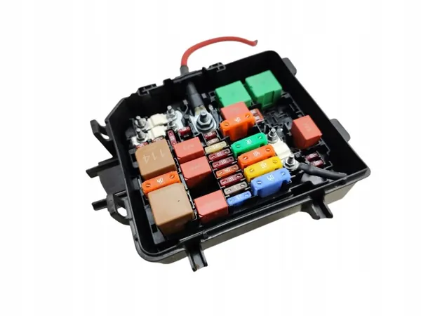 Zekeringkast Jeep Avenger OEM 9824510780 (2022-) image 8