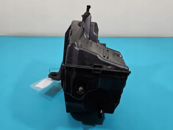 Ilmansuodattimen kotelo Renault Megane III 2.0 CVT 16V OEM 8200947664B image 5