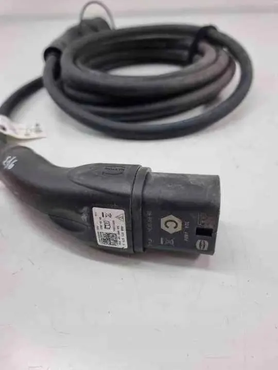 Porsche Batteriekabel OEM 4N0971675 - Gebraucht image 3