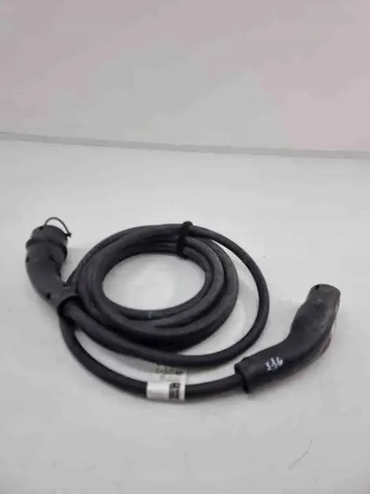 Porsche Batteriekabel OEM 4N0971675 - Gebraucht image 4
