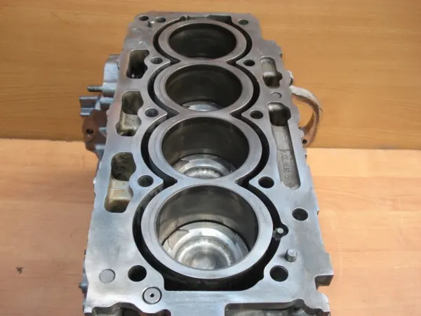 Bloc Moteur Nu Kia Ceed 1.6 CRDI D4FE NR10 image 9