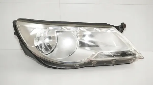 Gebrauchter Rechter Frontscheinwerfer OEM VW Tiguan I 07-11 image 3