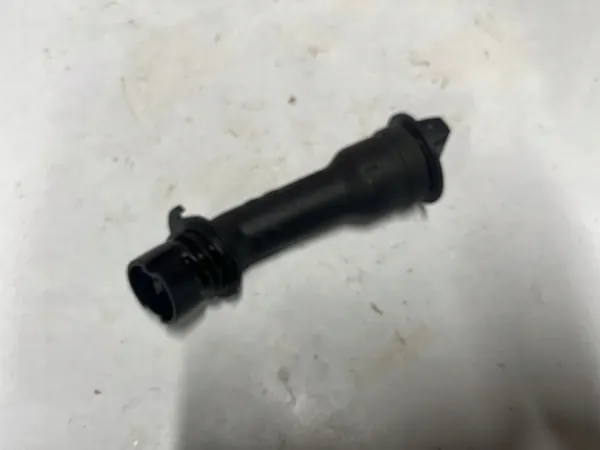 Tampa de enchimento de óleo Dodge RAM 1500 OEM 4893298AA - Usado image 3