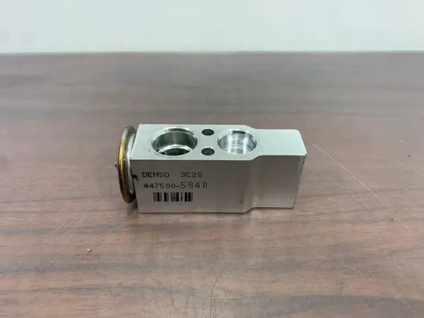Toyota A/C expansionsventil OEM 4475005940 image 2