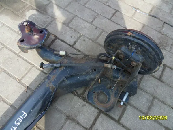 Bakaxelbalk OEM OŚ TYLNA BELKA FORD FIESTA MK6 image 3
