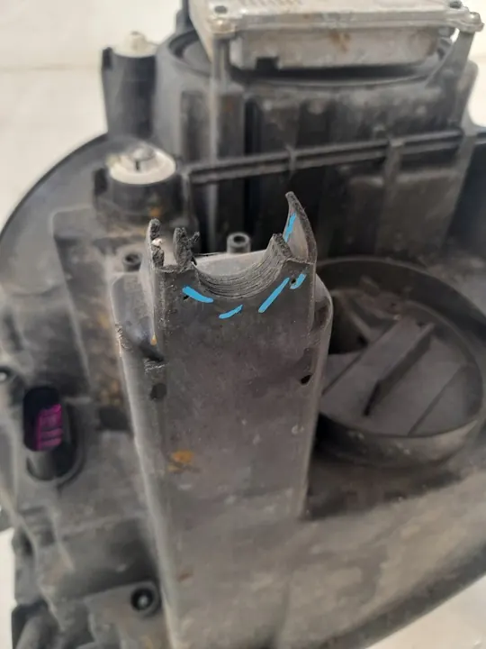 VW Atlas 18-24 Oikea Etu Full LED Valo 3CN941036B image 6