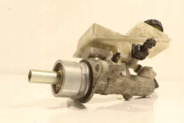 Jarrupumppu Toyota Avensis II T25 2.0 OEM 251134 image 2
