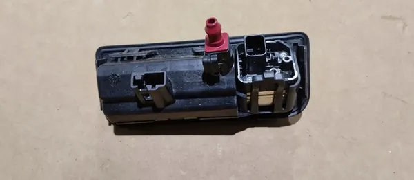 Takaluukun kahva kameralla Volkswagen ID.4 image 4