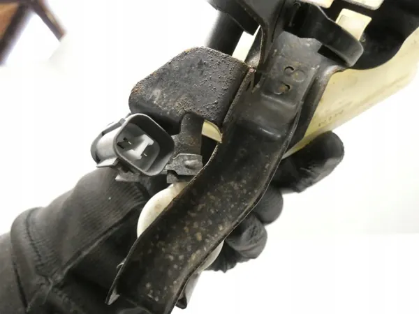Réservoir de liquide de frein OEM Honda Civic VII 1.4iS image 6